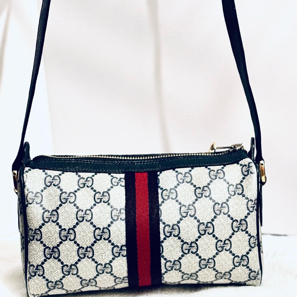 Gucci Crossbody Bag - Picture 5 of 16